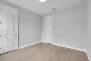 1595 Evergreen Ter, Hollywood, FL 33021 - Photo 19