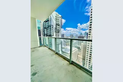 300 S Biscayne Blvd #T-3403, Miami, FL 33131 - Photo 9