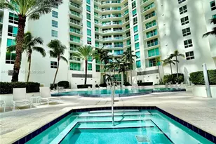 300 S Biscayne Blvd, Miami, FL 33131 - Photo 27