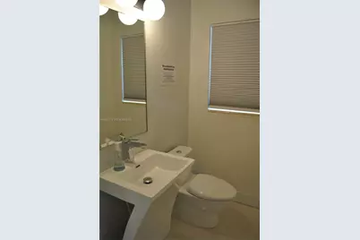 3213 N Ocean Blvd #1, Fort Lauderdale, FL 33308 - Photo 11