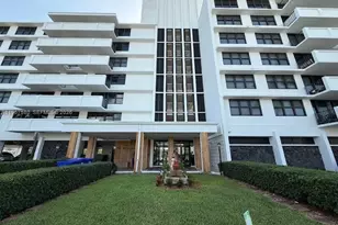 10101 E Bay Harbor Dr, Bay Harbor Islands, FL 33154 - Photo 17