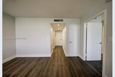 2899 Collins Ave #1203, Miami Beach, FL 33140 - Photo 17