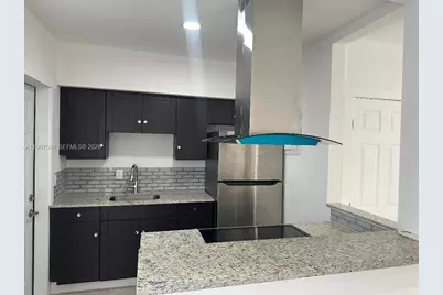 7115 Rue Granville #C, Miami Beach, FL 33141 - Photo 5