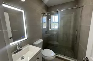 7115 Rue Granville, Miami Beach, FL 33141 - Photo 11