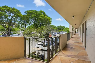 6300 S Falls Cir Dr #212, Lauderhill, FL 33319 - Photo 5