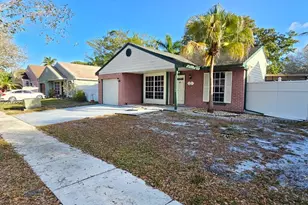 1251 SW 84th Terrace, Pembroke Pines, FL 33025 - Photo 5