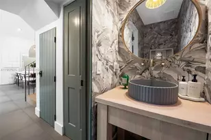 18146 NW 61st Pl, Hialeah, FL 33015 - Photo 5