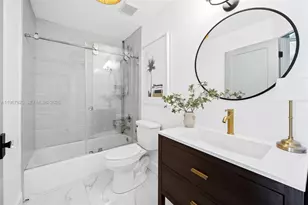 18146 NW 61st Pl, Hialeah, FL 33015 - Photo 23