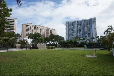 210 Sea View Dr #408, Key Biscayne, FL 33149 - Photo 27