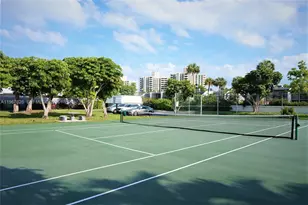 210 Sea View Dr, Key Biscayne, FL 33149 - Photo 29