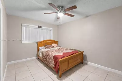 911 SW 39th Ave, Fort Lauderdale, FL 33312 - Photo 11