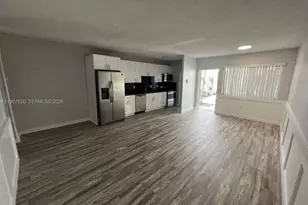 2430 NE 135th St, North Miami, FL 33181 - Photo 11