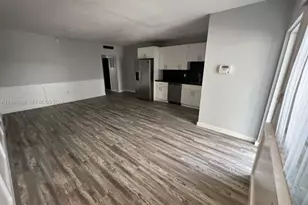 2430 NE 135th St, North Miami, FL 33181 - Photo 7