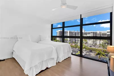 600 Parkview Dr #621, Hallandale Beach, FL 33009 - Photo 19