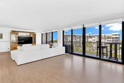 600 Parkview Dr #621, Hallandale Beach, FL 33009 - Photo 15