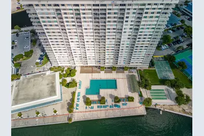 300 Bayview Dr #1910, Sunny Isles Beach, FL 33160 - Photo 55
