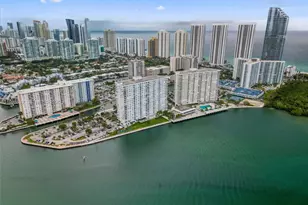 300 Bayview Dr, Sunny Isles Beach, FL 33160 - Photo 53