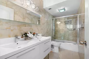 300 Bayview Dr, Sunny Isles Beach, FL 33160 - Photo 25