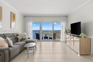 300 Bayview Dr, Sunny Isles Beach, FL 33160 - Photo 9