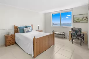 300 Bayview Dr, Sunny Isles Beach, FL 33160 - Photo 21