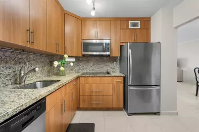 300 Bayview Dr #1910, Sunny Isles Beach, FL 33160 - Photo 17