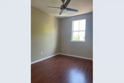 11042 NW 48th Ln, Doral, FL 33178 - Photo 9