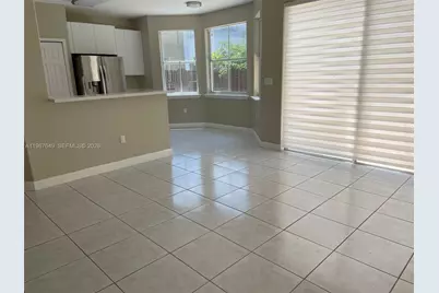 11042 NW 48th Ln, Doral, FL 33178 - Photo 3