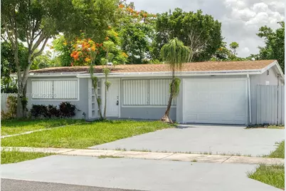 658 SW 1st Ct, Boynton Beach, FL 33426 - Photo 3
