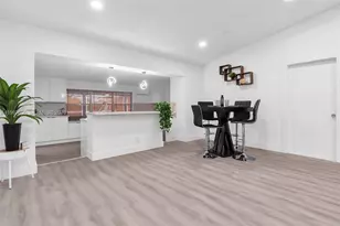 658 SW 1st Ct, Boynton Beach, FL 33426 - Photo 11