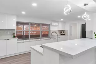 658 SW 1st Ct, Boynton Beach, FL 33426 - Photo 13