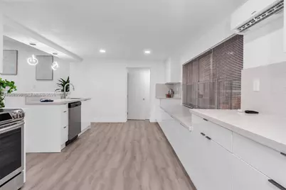 658 SW 1st Ct, Boynton Beach, FL 33426 - Photo 17