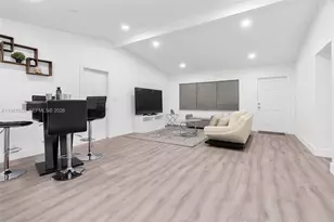 658 SW 1st Ct, Boynton Beach, FL 33426 - Photo 9