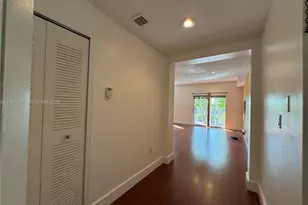 11202 NW 83rd St, Doral, FL 33178 - Photo 7