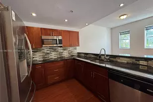 11202 NW 83rd St, Doral, FL 33178 - Photo 13