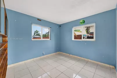 1919 NW 38th St, Oakland Park, FL 33309 - Photo 17