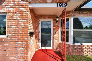 1919 NW 38th St, Oakland Park, FL 33309 - Photo 5