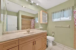 1919 NW 38th St, Oakland Park, FL 33309 - Photo 19