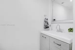 200 Leslie Dr, Hallandale Beach, FL 33009 - Photo 13