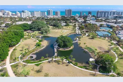 2880 Fairgreen Dr, Miami Beach, FL 33140 - Photo 11