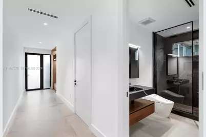 3119 Plaza St, Miami, FL 33133 - Photo 25