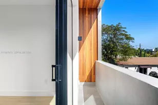 3119 Plaza St, Miami, FL 33133 - Photo 47