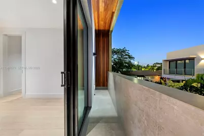 3119 Plaza St, Miami, FL 33133 - Photo 51