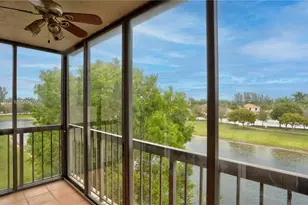 10155 NW 9th St Cir, Miami, FL 33172 - Photo 29