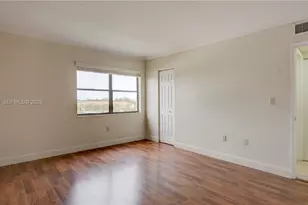 10155 NW 9th St Cir, Miami, FL 33172 - Photo 15