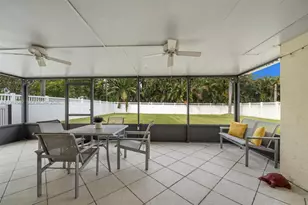 101 NE 2nd Pl, Dania Beach, FL 33004 - Photo 23