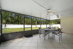101 NE 2nd Pl, Dania Beach, FL 33004 - Photo 21