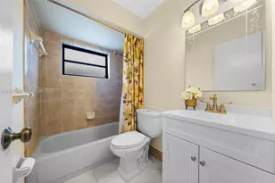 101 NE 2nd Pl, Dania Beach, FL 33004 - Photo 9