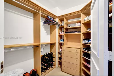 7000 Island Blvd #2404, Aventura, FL 33160 - Photo 35