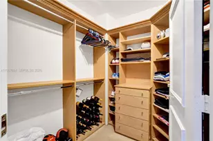 7000 Island Blvd, Aventura, FL 33160 - Photo 35