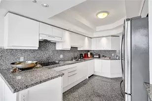 7000 Island Blvd, Aventura, FL 33160 - Photo 25